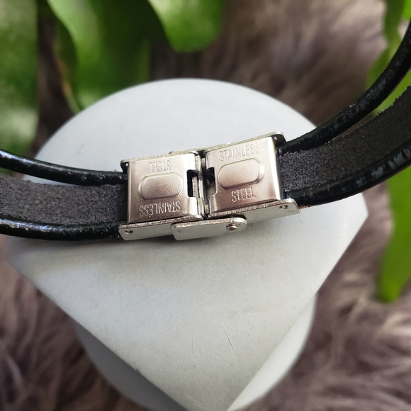 NWT Layered Leather Bracelet Stainless Steel Buckle Whimsigoth Grunge Brown - Picture 4 of 5